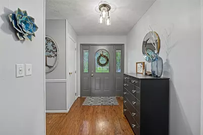 1250 Kentshire Drive, Dayton, OH 45459 - Photo 5