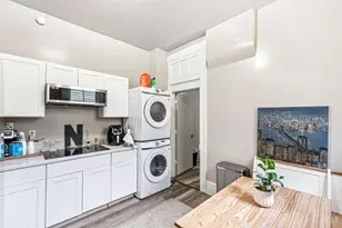 830 York St, Cincinnati, OH 45214 - Photo 9
