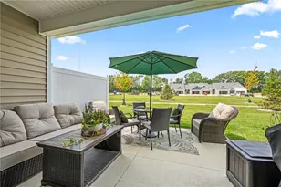 819 Brookwood Cir, Tipp City, OH 45371 - Photo 55
