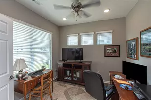 1686 Glade Valley Dr, Washington Twp, OH 45458 - Photo 7