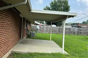5814 Beth Rd, Huber Heights, OH 45424 - Photo 17