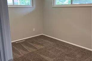 5814 Beth Rd, Huber Heights, OH 45424 - Photo 9
