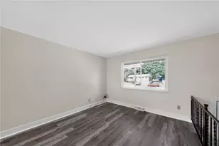 11260 Pippin Rd, Colerain Township, OH 45231 - Photo 7