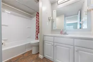 5625 Coach Dr, Kettering, OH 45440 - Photo 17