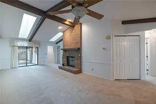 644 Pine Needles Dr, Washington Twp, OH 45458 - Photo 7