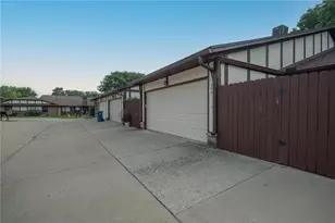 644 Pine Needles Dr, Washington Twp, OH 45458 - Photo 21