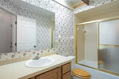 644 Pine Needles Drive, Washington Twp, OH 45458 - Photo 17