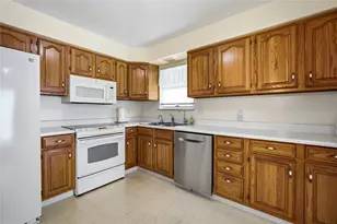 1020 S Elm St, West Carrollton, OH 45449 - Photo 15