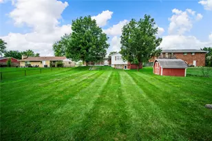 1020 S Elm St, West Carrollton, OH 45449 - Photo 5