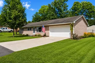 55 Apple Dr, Farmersville, OH 45325 - Photo 1