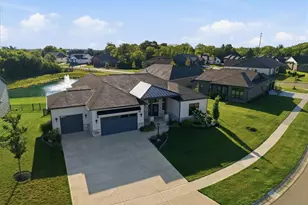 9338 Rochelle Ln, Clearcreek Twp, OH 45458 - Photo 3