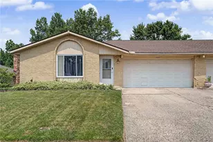 7631-7633 Downing St, Butler Twp, OH 45414 - Photo 3