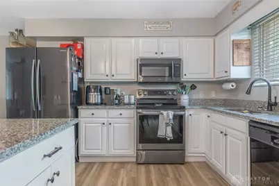 124 Sue Drive, Germantown, OH 45327 - Photo 5