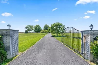 10210 Baltimore Phillipsburg Road, Clay Twp, OH 45309 - Photo 9