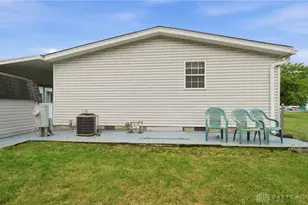 141 S Point Dr, Fairborn, OH 45324 - Photo 39