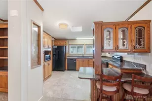 141 S Point Dr, Fairborn, OH 45324 - Photo 17
