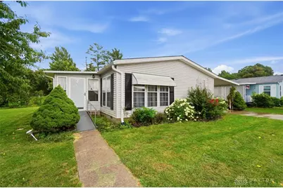 141 South Point Drive, Fairborn, OH 45324 - Photo 5
