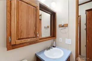 141 S Point Dr, Fairborn, OH 45324 - Photo 33