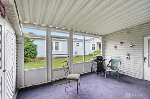 141 S Point Dr, Fairborn, OH 45324 - Photo 35