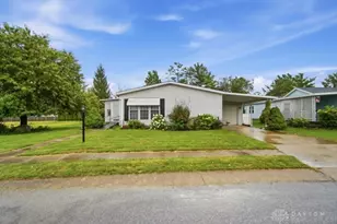 141 S Point Dr, Fairborn, OH 45324 - Photo 1