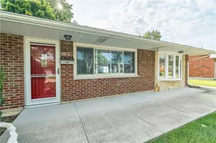 305 Lang Ct, Union, OH 45322 - Photo 3