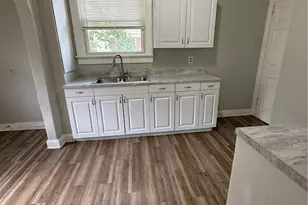 109 S Irwin St, Dayton, OH 45403 - Photo 5