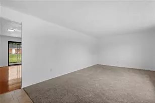617 Bradfield Dr, Trotwood, OH 45426 - Photo 9