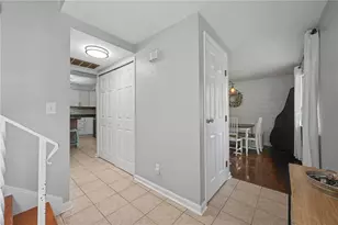 4900 Pennswood Dr, Huber Heights, OH 45424 - Photo 5
