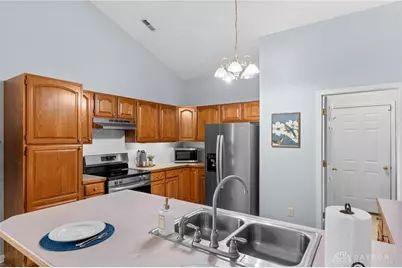 498 Kathys Way, Xenia, OH 45385 - Photo 11