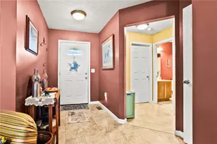 2490 Meadowpoint Dr, Troy, OH 45373 - Photo 15