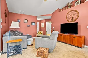 2490 Meadowpoint Dr, Troy, OH 45373 - Photo 17