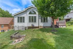 216 S Pelham Dr, Kettering, OH 45429 - Photo 3