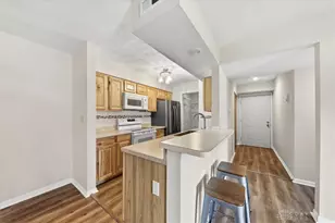 1501 Lake Pointe Way, Centerville, OH 45459 - Photo 9