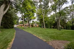 4363 Trails End Dr, Kettering, OH 45429 - Photo 3