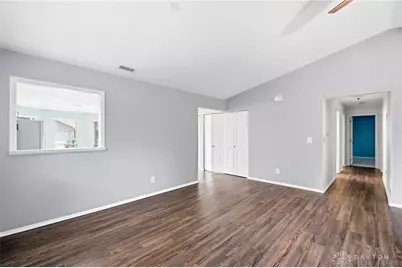 8953 Emeraldgate Drive, Huber Heights, OH 45424 - Photo 17