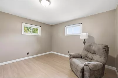 9856 New Carlisle Pike, New Carlisle, OH 45344 - Photo 17