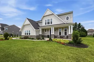 715 Harvest Ln, Washington Twp, OH 45458 - Photo 3