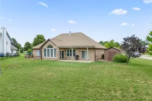 7847 Kings Ridge Cir, Fairborn, OH 45324 - Photo 41