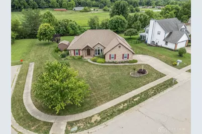 7847 Kings Ridge Circle, Fairborn, OH 45324 - Photo 3