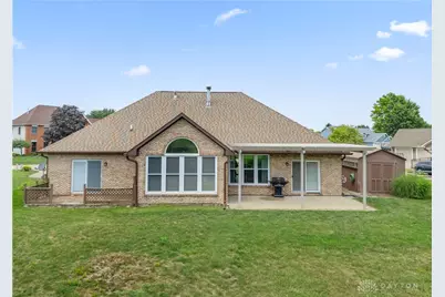 7847 Kings Ridge Circle, Fairborn, OH 45324 - Photo 5