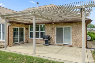 7847 Kings Ridge Cir, Fairborn, OH 45324 - Photo 43