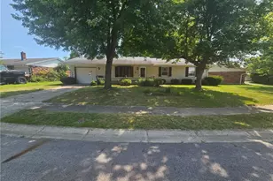706 Cedar Cir, Eaton, OH 45320 - Photo 1