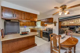 1004 Bristol Dr, Vandalia, OH 45377 - Photo 9