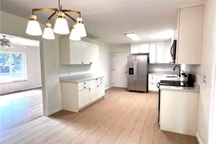 2078 S Belleview Dr, Bellbrook, OH 45305 - Photo 7