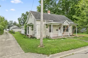 24 Adams St, Jamestown Vlg, OH 45335 - Photo 1