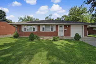 325 Windsor Ct, West Carrollton, OH 45449 - Photo 1