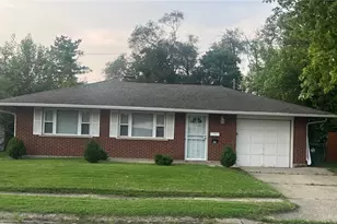 325 Windsor Ct, West Carrollton, OH 45449 - Photo 1
