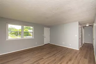 7613 Damascus Dr, Huber Heights, OH 45424 - Photo 3