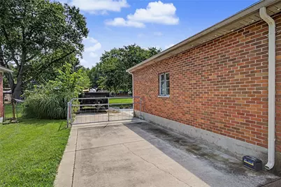 5350 Lindbergh Boulevard, West Carrollton, OH 45449 - Photo 7