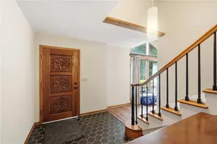 2798 Parakeet Ln, Beavercreek, OH 45434 - Photo 5